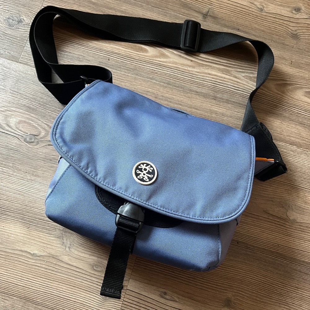 Crumpler Small Messenger DSLR Padded Camera Bag Blue / Orange